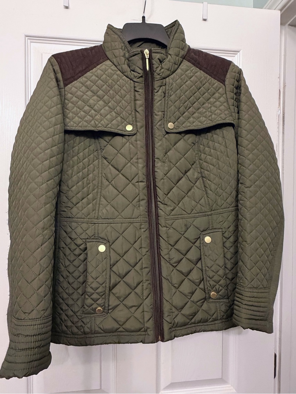 Weatherproof Olive Green Quilted Jacket with Brown Shoulder Panels